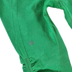 Lululemon In The Flow Crop leggings Women 4 Green Bean Seamless Ruched Leggings